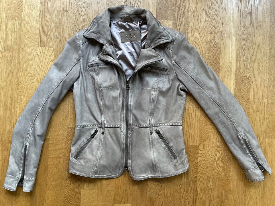 WIE NEU Damen Lederjacke BiBA 36 Lammleder sehr weich braun beige in Hamburg