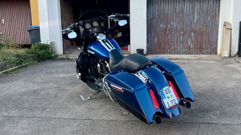 Harley Electra Glide Ultra Limited - Street Glide - Soundsystem in Böblingen