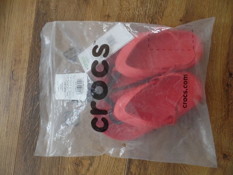 Crocs Gr.24/25 NEU & OVP in Eisleben