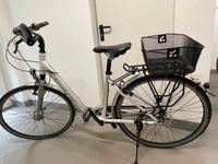 Sehr gepflegtes 8- Gang Damenfahrrad Hessen - Marburg Vorschau