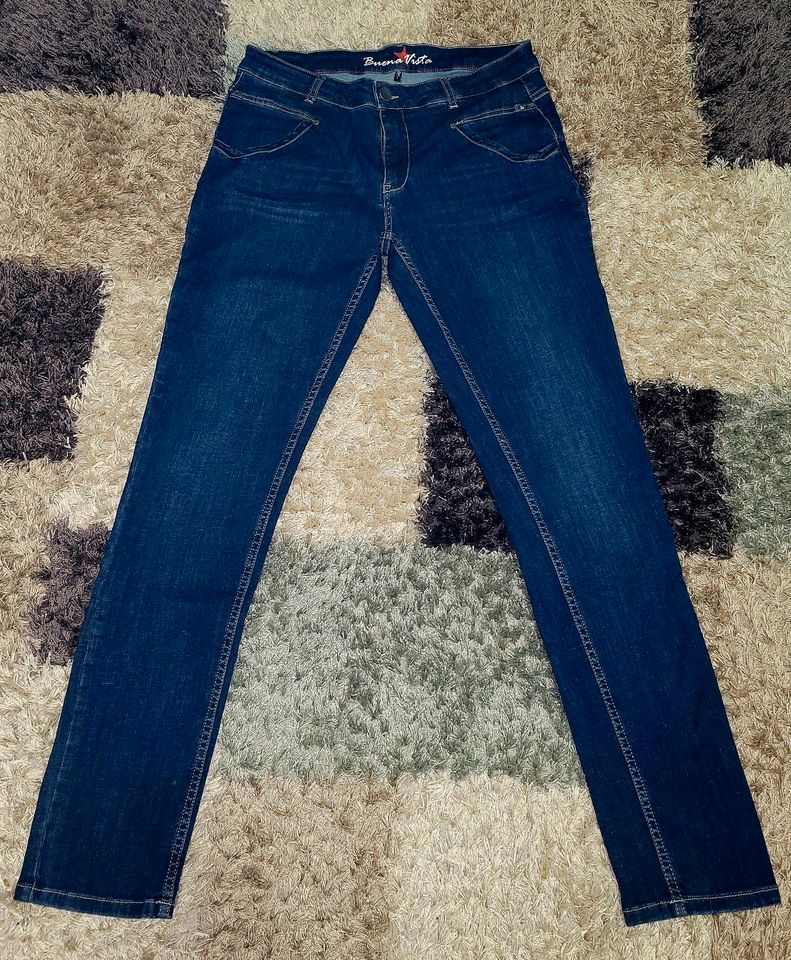 Neuwerte Jeans Modell Anna von Buena Vista Gr.L in Salzwedel