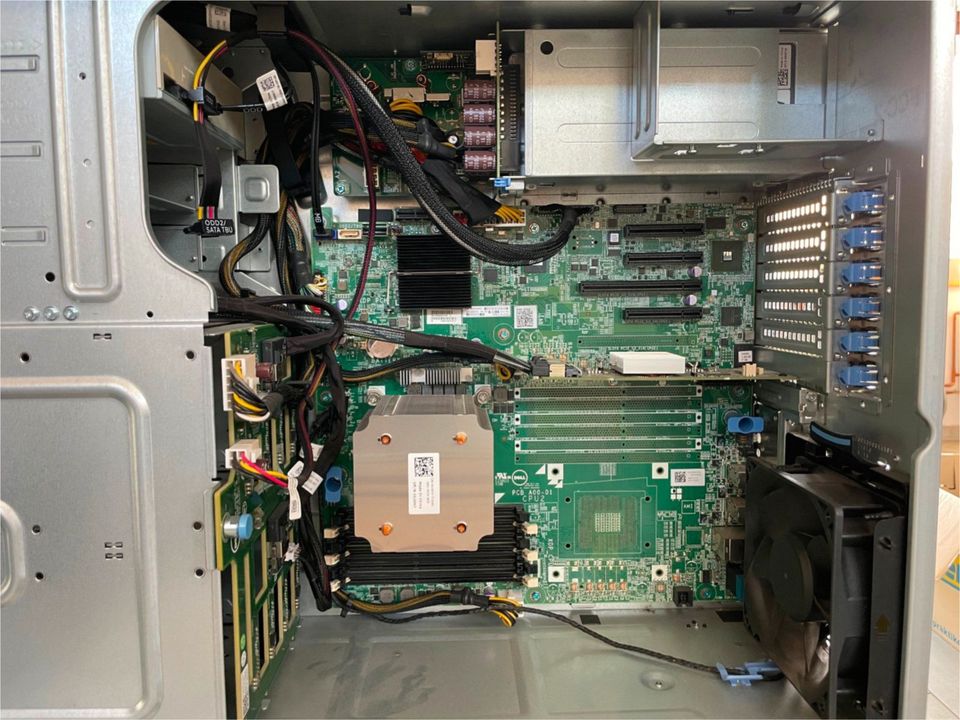 PC DELL PowerEdge T320, Server in Reutlingen