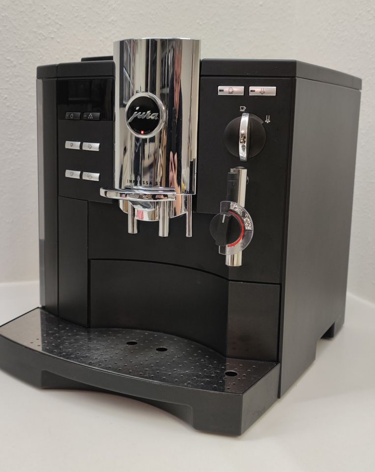 Jura S7 Avantgarde Kaffeevollautomat 1J Gewähr in Kalefeld