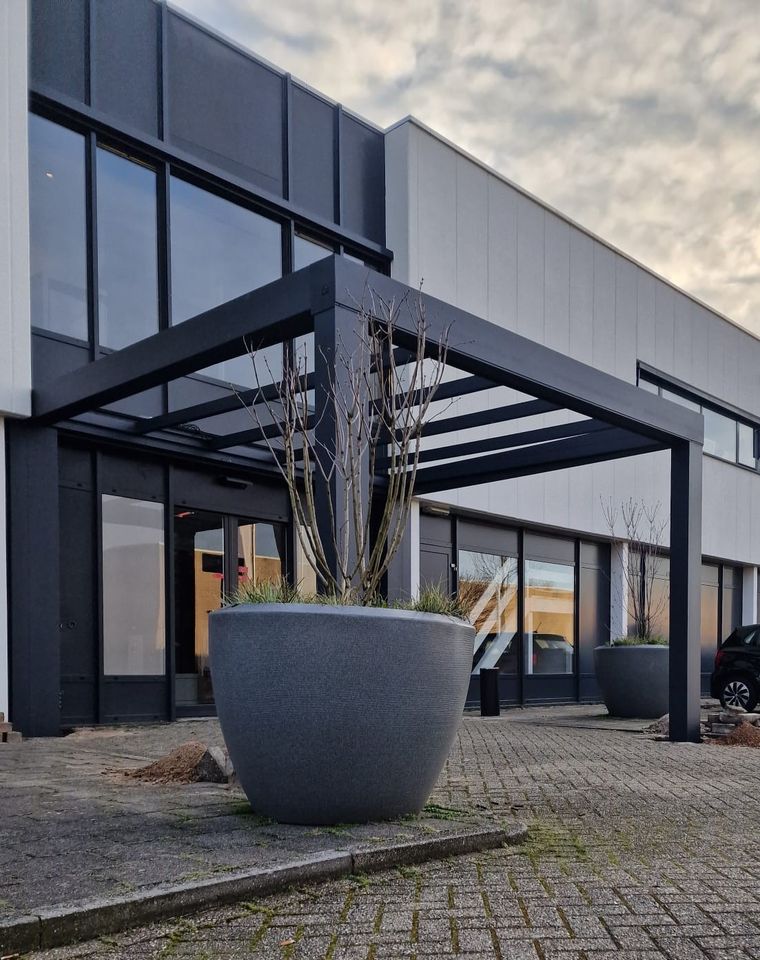 Flachdach Überdachung Kubische Sommergarten CUBE in Essen