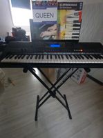 Yamaha Keyboard PSR E453 mit Gestell und 2 Büchern Parchim - Landkreis - Dobbertin Vorschau