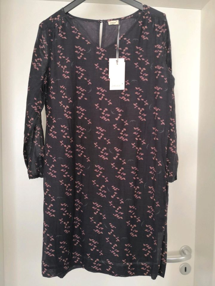 Neu! Kleid Seide Gr. 40 NP: 195,00€ in Braunschweig