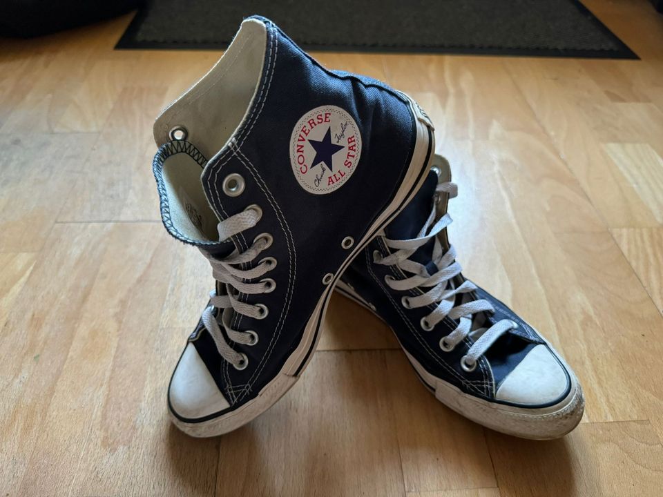 Original Chucks Converse, unisex, Schuhe in der Farbe dunkelblau in Berlin