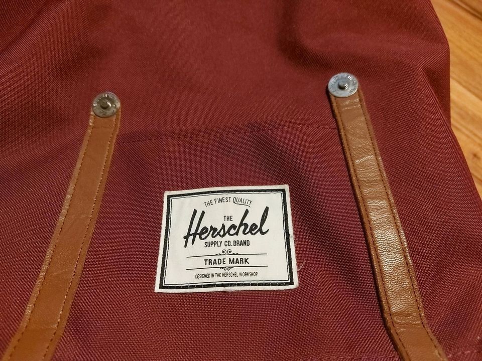 HERSCHEL-Rucksack weinrot in Hohenmölsen