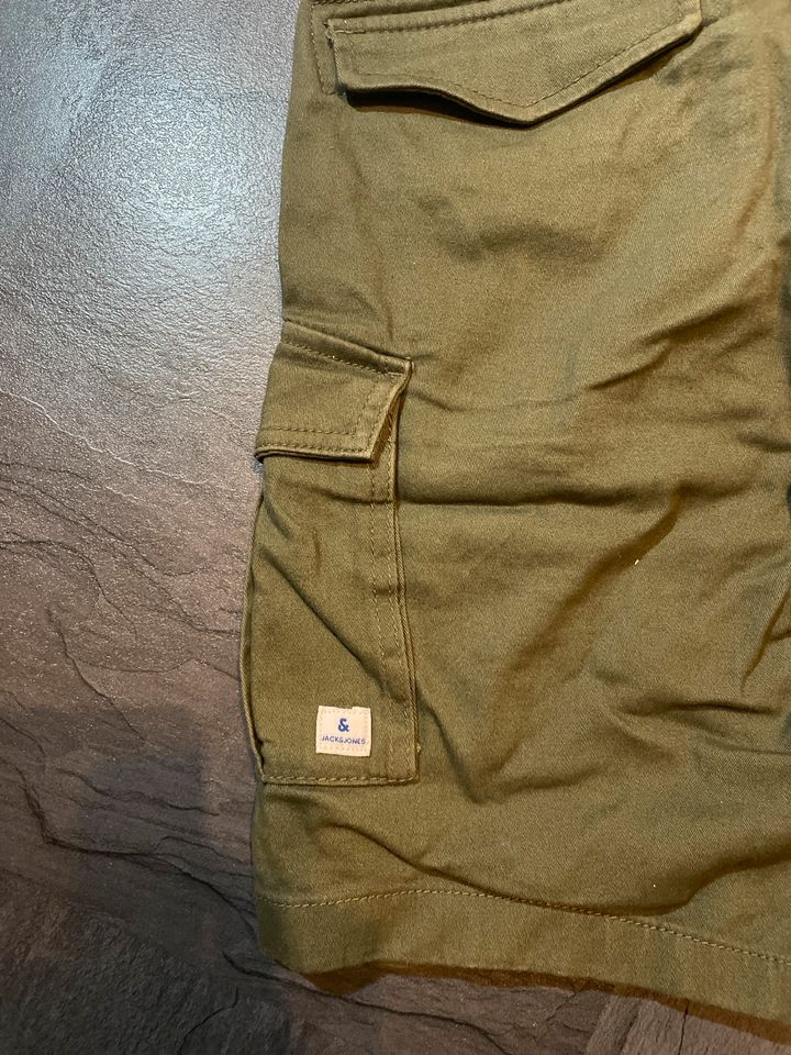 Jack & Jones kurze Hose grün in Baesweiler