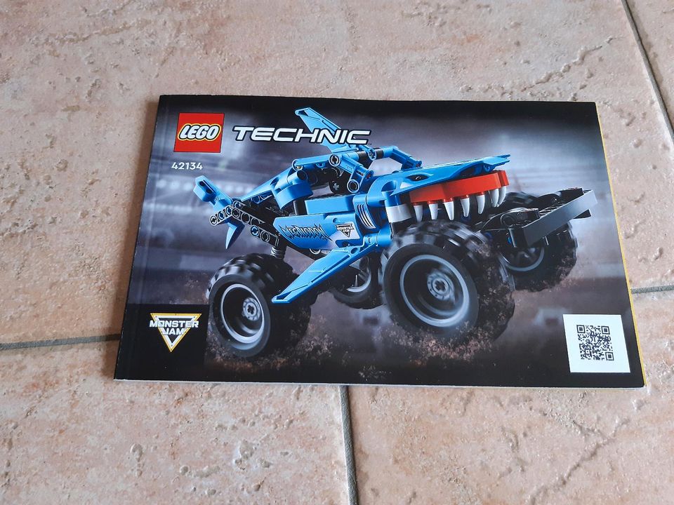 Lego Technic 42134 Megalodon Monster Jam mit OVP in Rostock