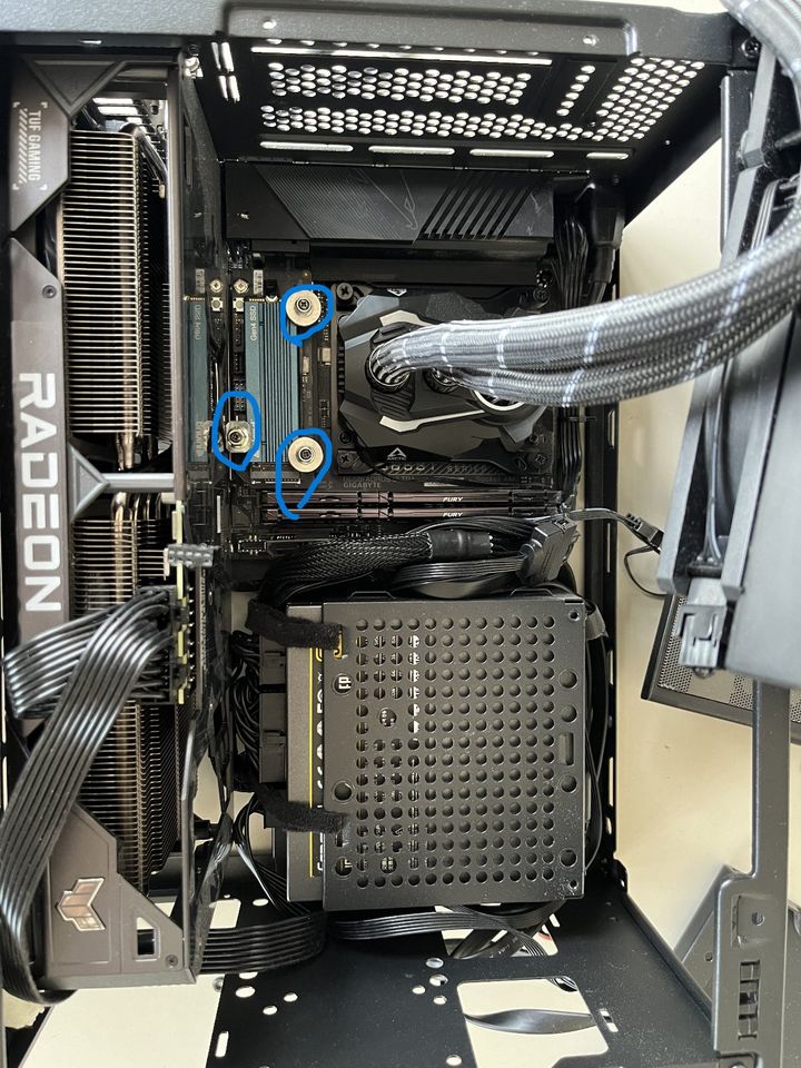 Mini-ITX Compact Gaming/Production PC in Hamburg