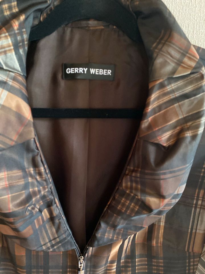 Gerry Weber Damen Blazer neuwertig festlich Gr. 38 in Limburg