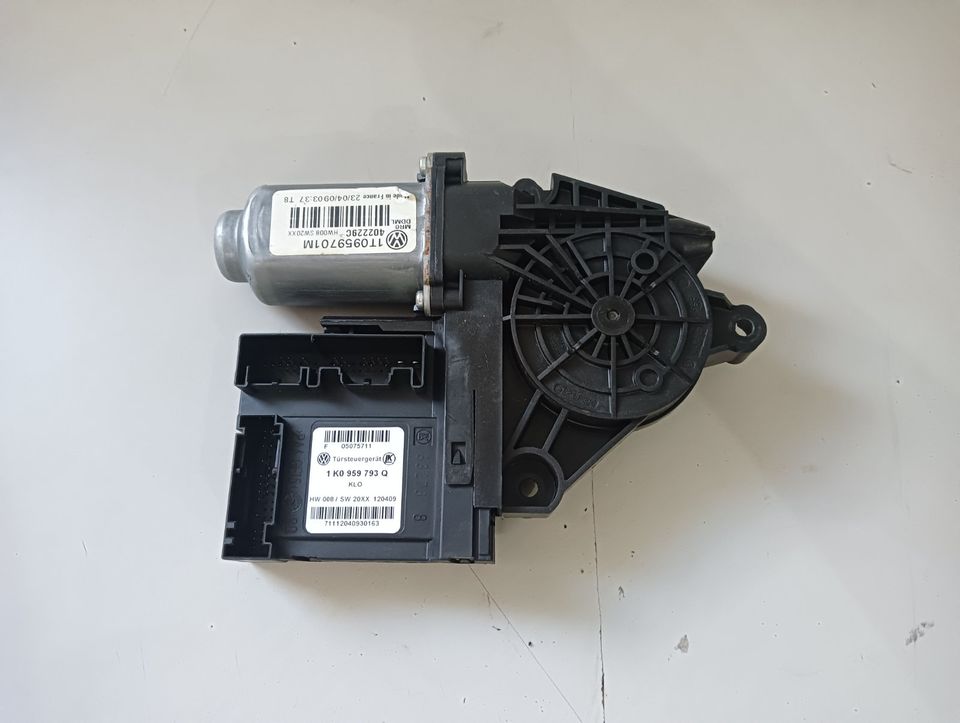 Fensterhebermotor SKODA OCTAVIA II 1Z vorne links 1T0959701M 5K09 in Massenbachhausen