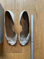 Peter Kaiser Peeptoe Pumps Gr. 7 41 Hingucker Essen-West - Holsterhausen Vorschau
