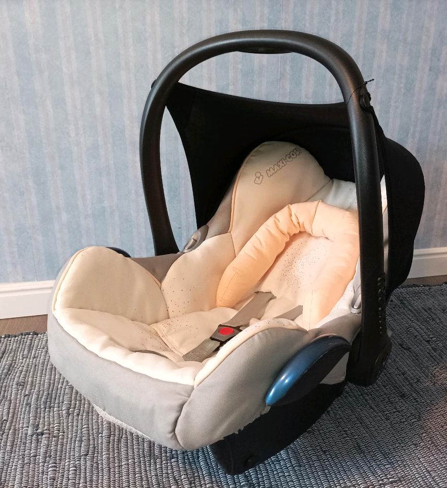 Maxi Cosi beige, unfallfrei, 0-13kg in Warlow