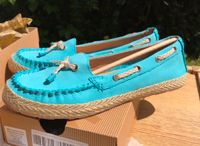 UGG Chivon Damen Slipper Größe 37 blau NEU in OVP Hessen - Friedberg (Hessen) Vorschau