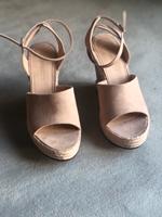 Wedges von Esprit Größe 38 in beige München - Schwabing-West Vorschau