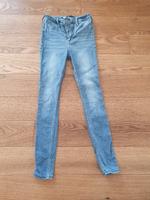 Hollister Jeans Mädchen, Größe W24 / L28 - sehr guter Zustand Hessen - Schöneck Vorschau