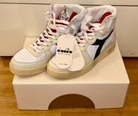 Diadora MiBasket Punched ITALIA x Dino Meneghin Gr. 44 *neu* München - Sendling Vorschau