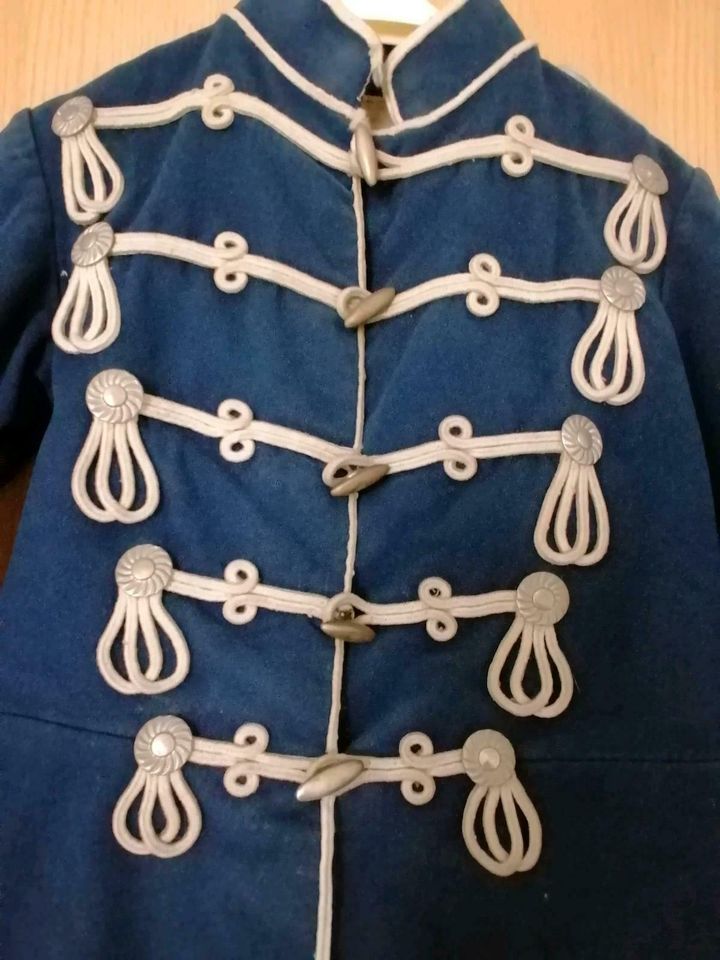 Preussen Husaren Attila Uniform Regiment 13 mit Schulterklappen K in Dingelstädt