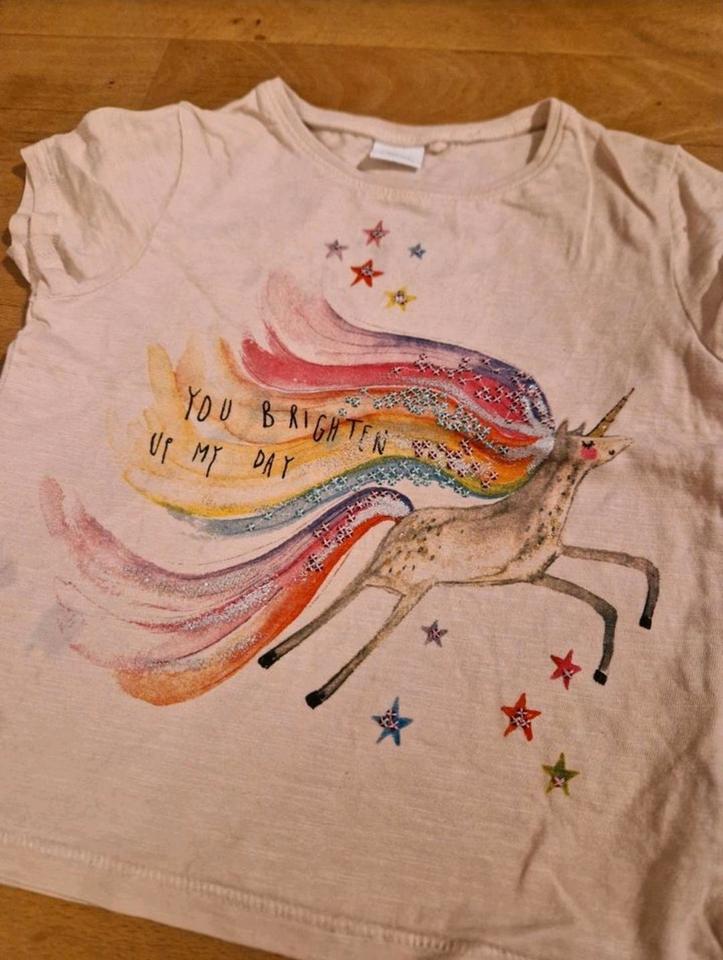 T-Shirts 98/104 next H&M Glitzer Einhorn Muschel Tunika Peppa in Bergisch Gladbach