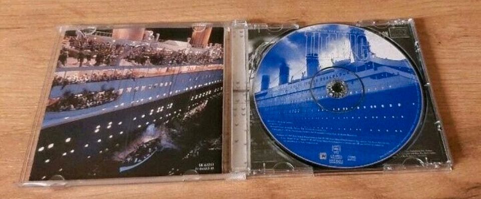 TITANIC Leonardo Di Caprio Soundtrack Filmbuch Video in St Gangloff