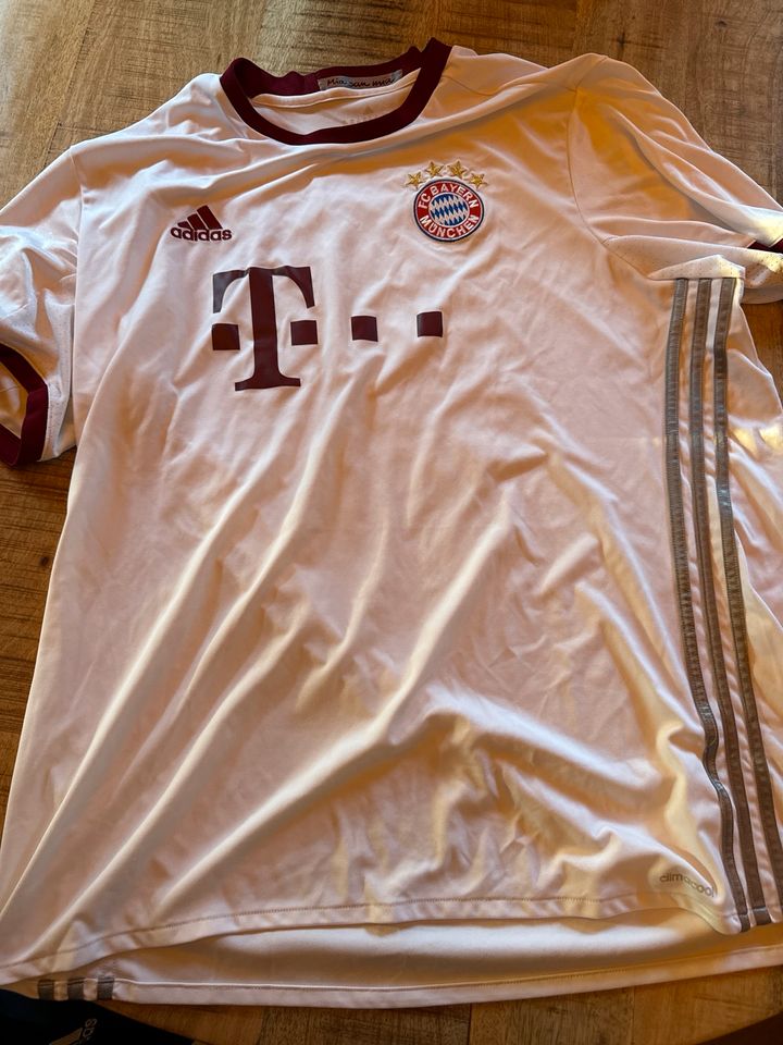 Trikot FC Bayern in Waldkirch