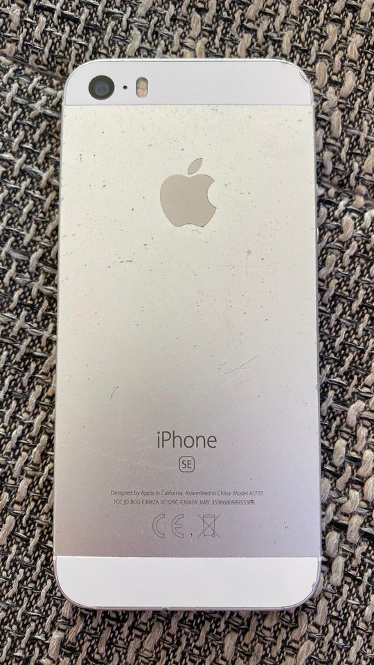 iPhone SE 2016 32 GB Akku 100% in Osterwieck