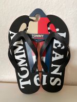 Neue Tommy Hilfiger Herren Zehentrenner Flipflops Gr. 44 schwarz Essen - Essen-Kray Vorschau