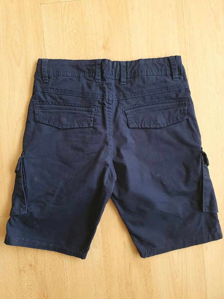 Pocopiano Shorts, kurze Hose Gr. 140 verstellbar NEU- Jungen in Augustdorf