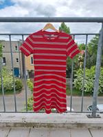 Rotes Kleid mit Streifen Berlin - Rosenthal Vorschau
