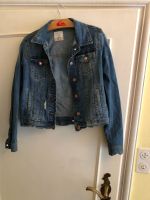 Kurze blaue Jeansjacke - Stradivarius - Gr. M neu Hessen - Wiesbaden Vorschau