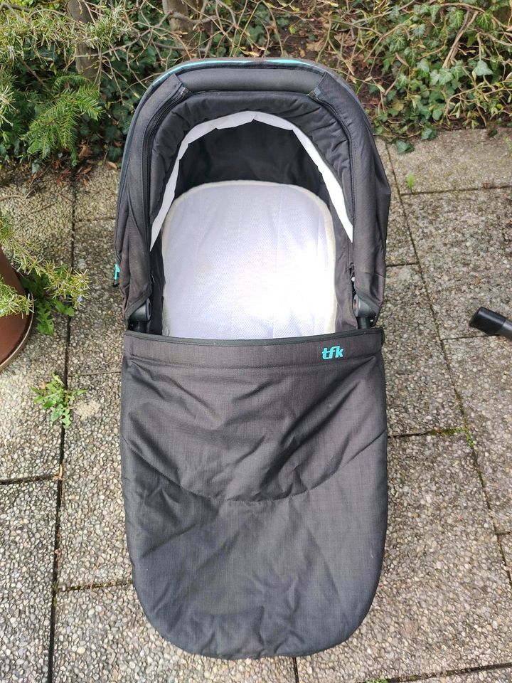 TFK Kinderwagen Joggster Adventure + Maxi Cosi + Isofix Station in München