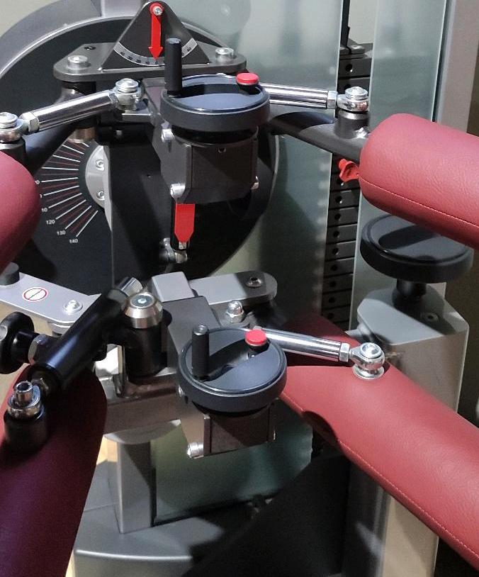 ‼️Schnell Diagnos Kraftgerät Rücken Schulter Fitness NP 5000 € in Moringen