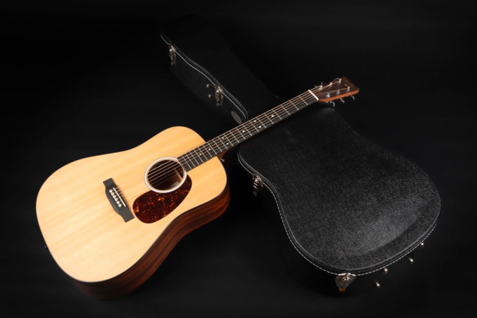 2019 Martin D-10e | Vollmassive Westerngitarre Pickup + USA Case in Niebüll