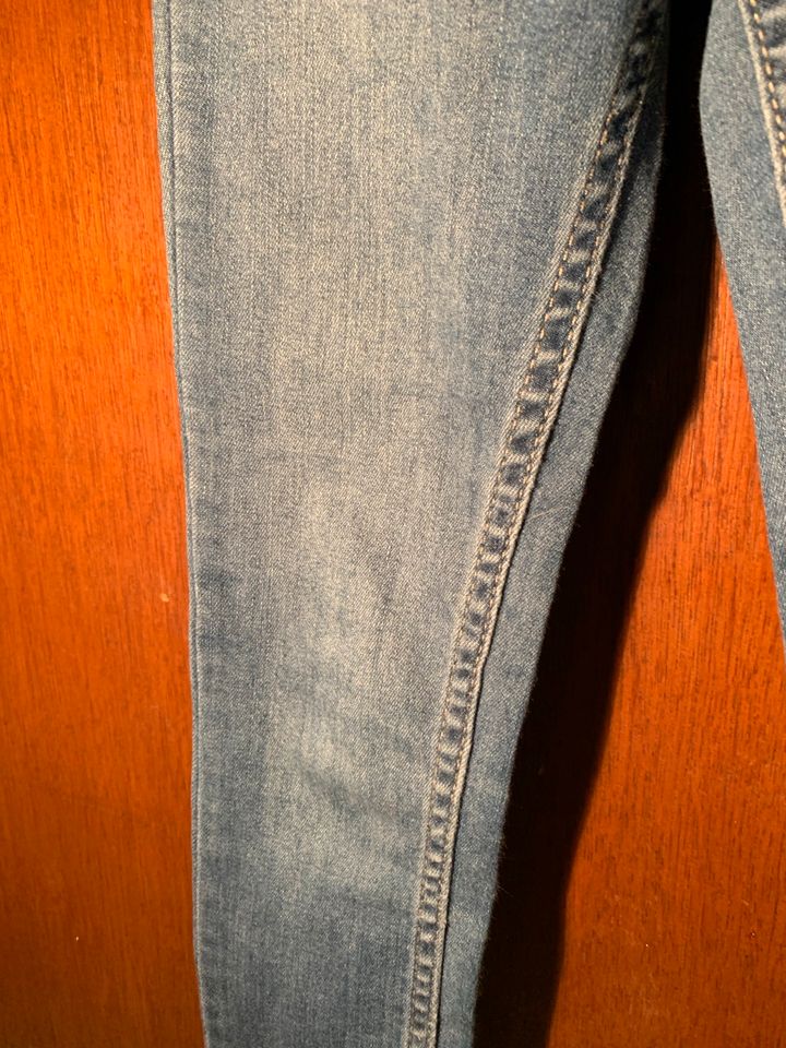 H&M Jeans Hose Jeggings 104 blau weich wNeu in Bocholt