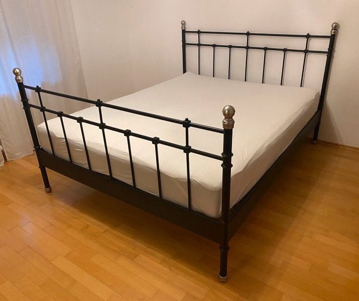 Doppelbett 180x200 Bett Metallbett Anlieferung möglich t1 in Stahnsdorf