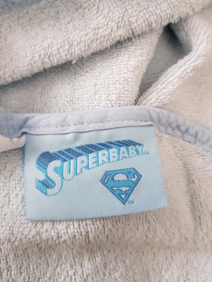 Baby Handtuch mit Kapuze von Superbaby Superman in Niedersachsen -  Schiffdorf | Babyausstattung gebraucht kaufen | eBay Kleinanzeigen ist  jetzt Kleinanzeigen