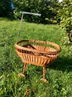 Puppenwagen rattan Natur Holz Puppenwiege mit Rädern Niedersachsen - Osterholz-Scharmbeck Vorschau