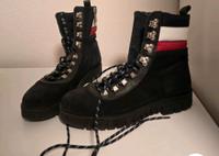 Tommy Hilfiger Stiefeletten Gr.40 Nordrhein-Westfalen - Pulheim Vorschau