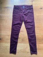 Neuwertig Jeans, H&M, Bordeaux rot, skinny Jeans, Hose Niedersachsen - Delmenhorst Vorschau