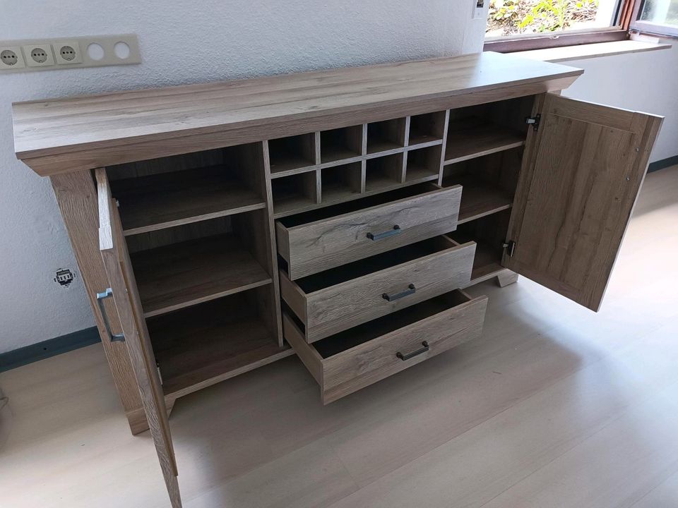 Sideboard Kommode Eiche Optik Weinregal softclose in Meschede