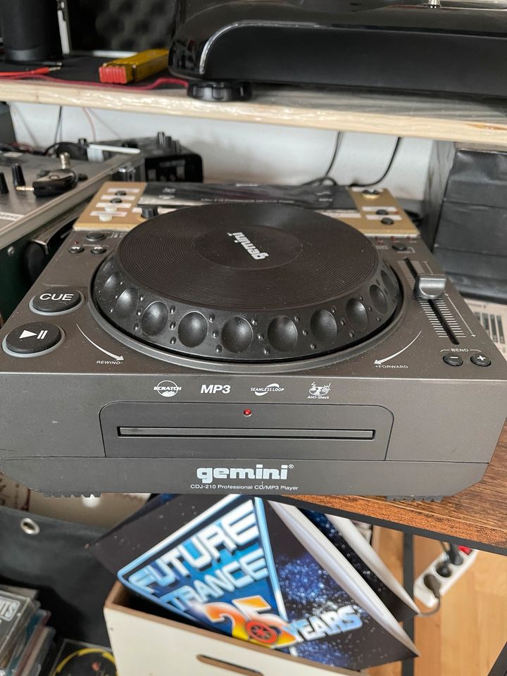 Gemini CDJ-210 Professional MP3/CD player in Finsterwalde