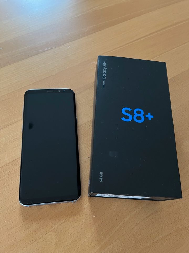 Samsung Galaxy S8+ in Hannover