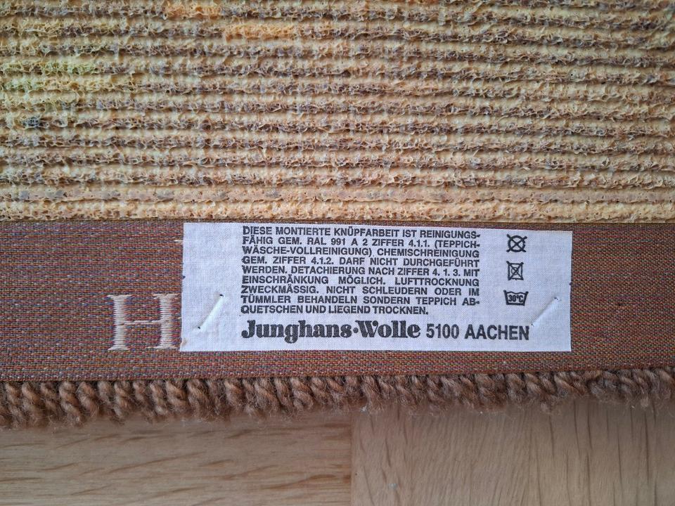 Selbstgeknüpfter Wandteppich - Junghans Wolle, 97(h) x 83 (b) in Lauda-Königshofen