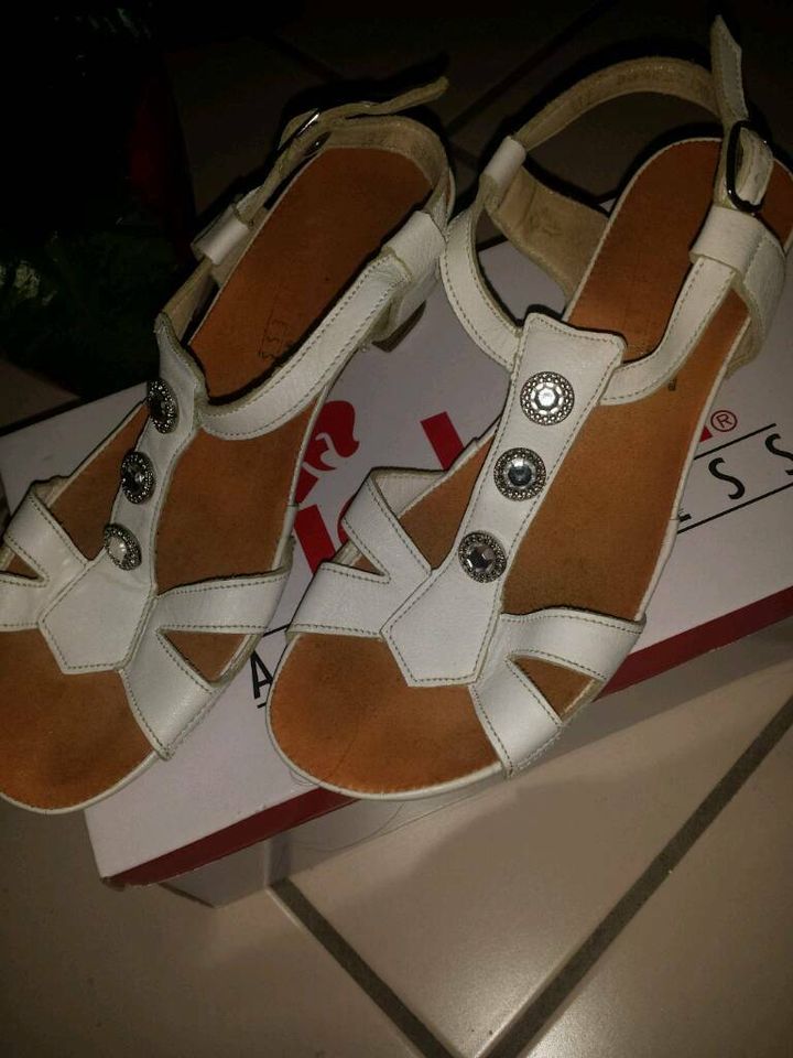 Rieker Sandalette echt Leder weiß mit Strass Steine Gr. 37, Top in Saarbrücken