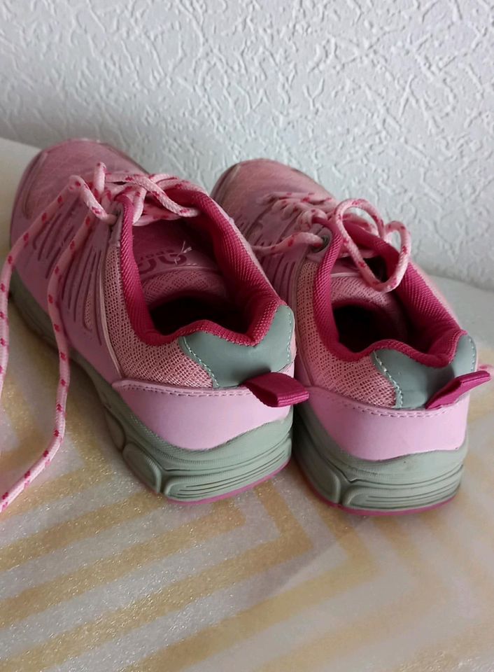 Kinderschuhe Sneaker für Mädchen in Frankfurt am Main