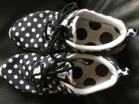 Nike roshe Polka Dots schwarz weiß Punkte 39 38,5 wie neu Hessen - Neuberg Vorschau