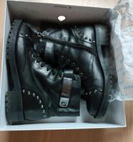 Guess Stiefeletten Schuhe 39 echt Leder schwarz neuwertig Saarland - Völklingen Vorschau