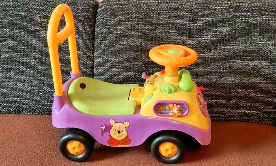 Winnie Pooh Rutschauto Lauflerner in Langenweddingen